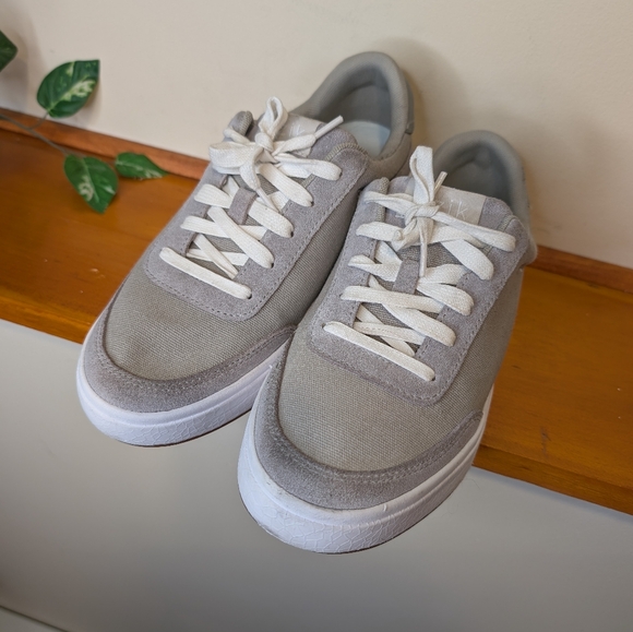 Kizik Lima HandsFree Slip-On Sneakers | Light Gray | Women’s 8W wide Comfort - Picture 2 of 5